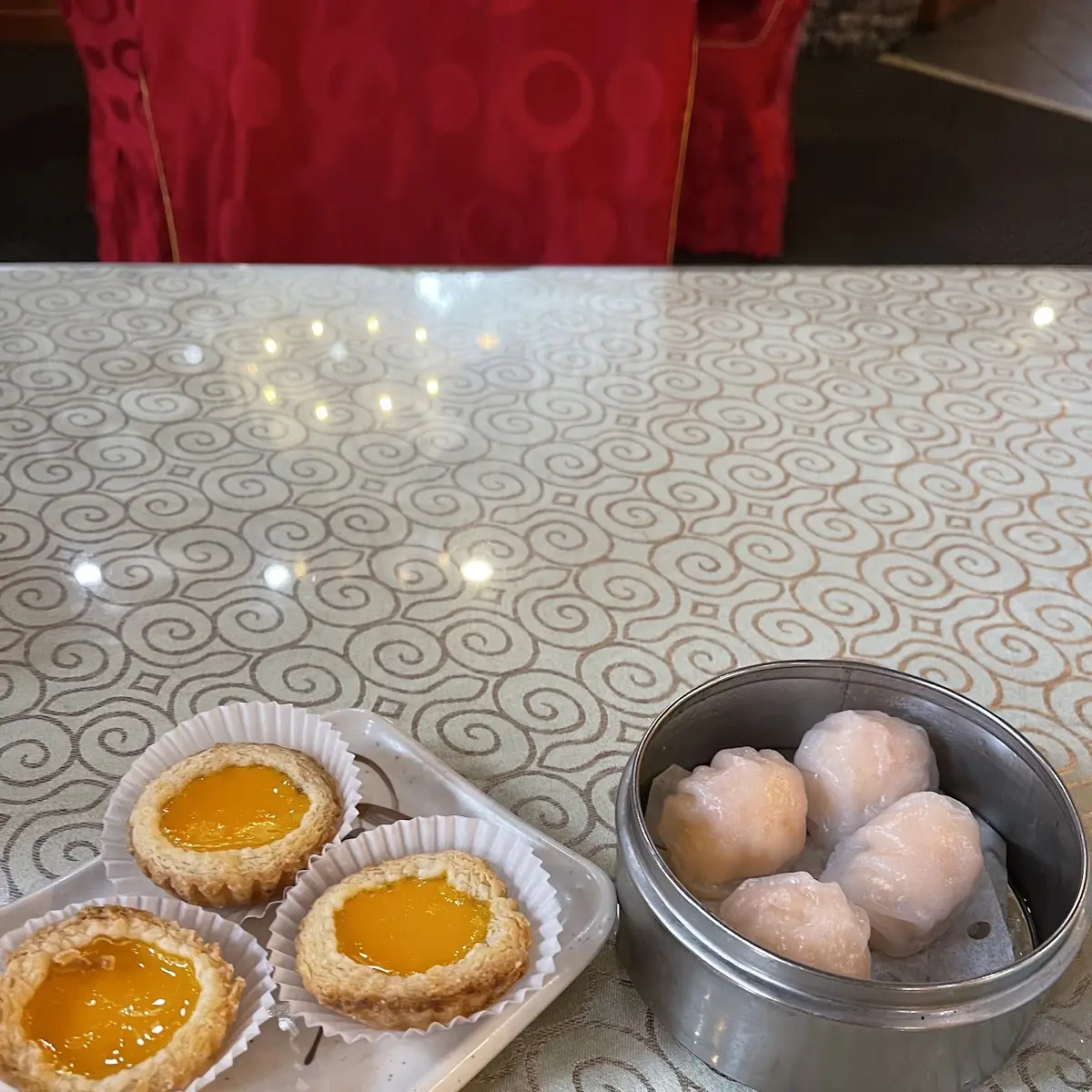 custard bun 奶黄包